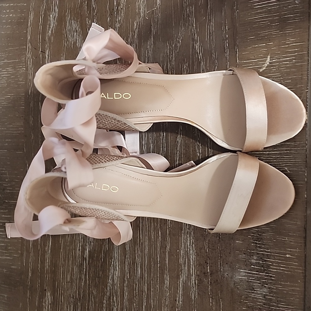Shoes - Picture 2 of 5